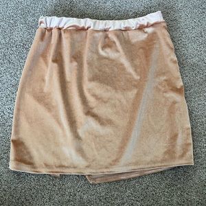 NEW PrettyLittleThing Pink Velour skirt size 12
